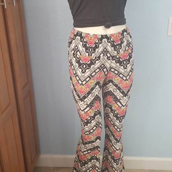 Sugar High Boho Chevron Palazzo Pants - Picture 2 of 8